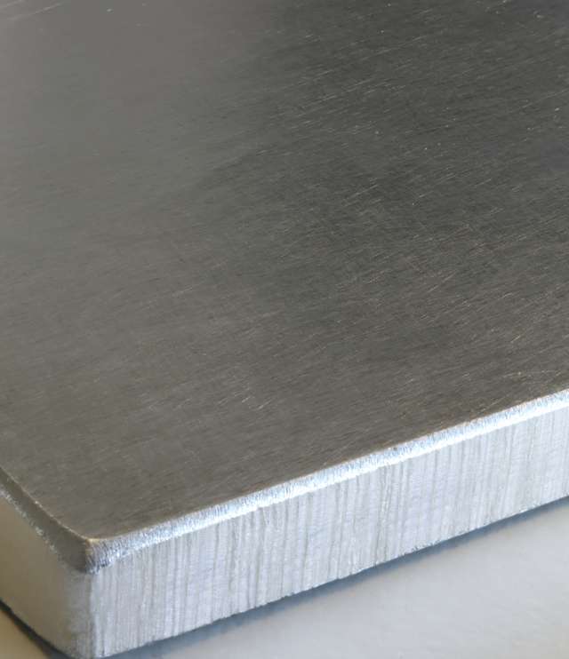 Stahl mittlerer Radius