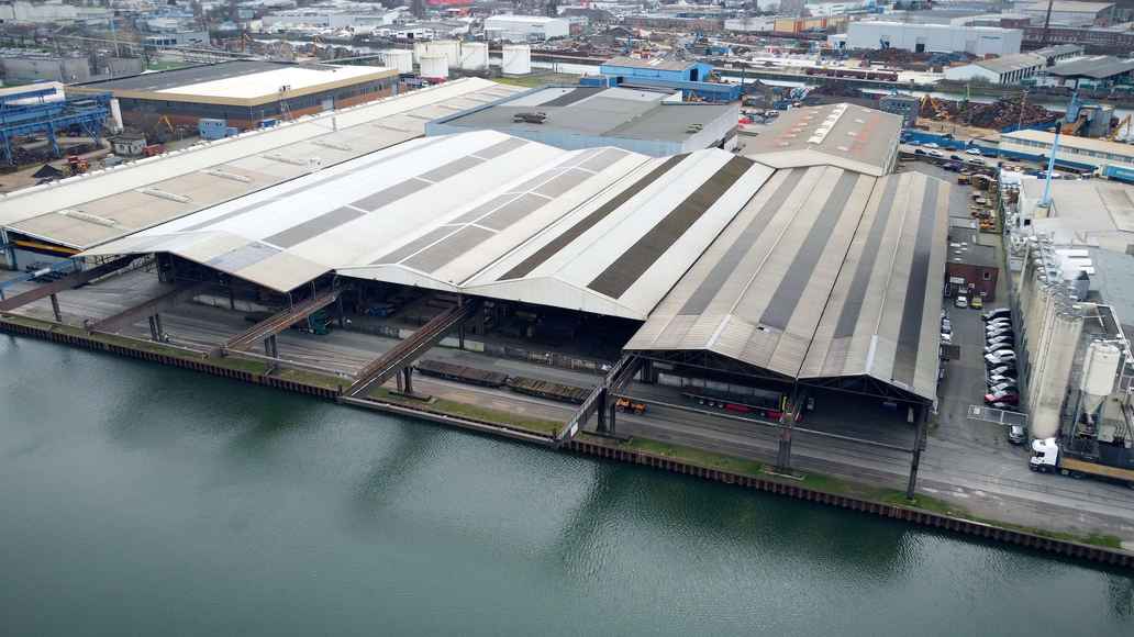 Ancofer Stahlhandel – Stahl-Service-Center mit automatisierter Schleifzelle von Teqram