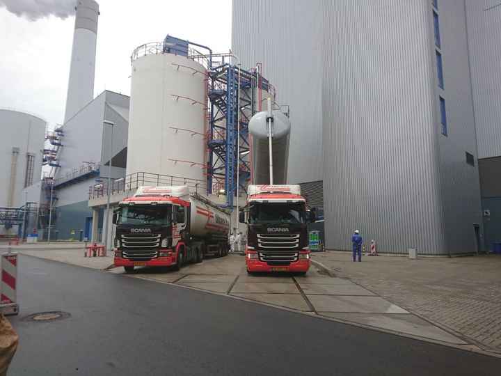 biomass handling system