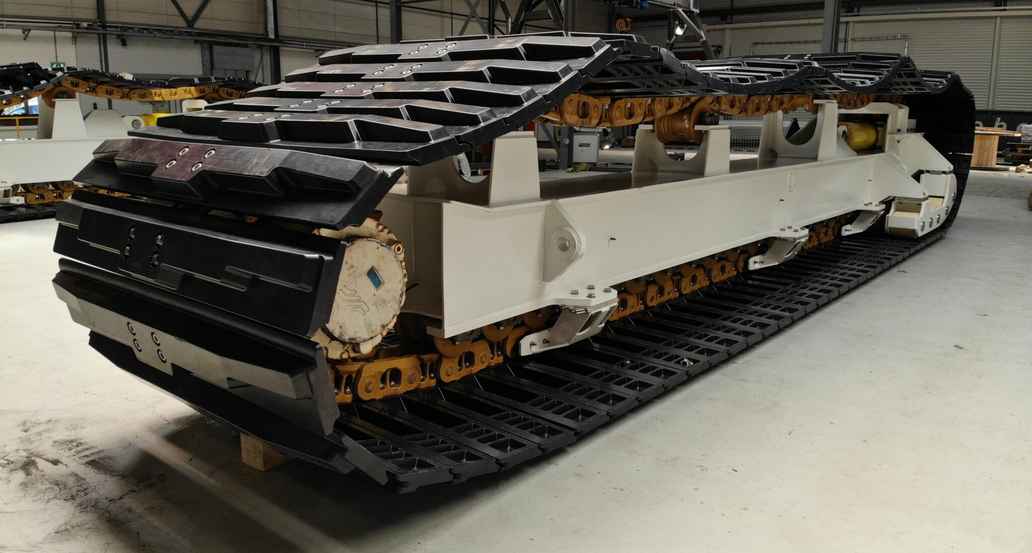 trencher_track_drive_1